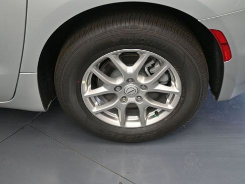 New 2026 Chrysler Voyager LX image 13