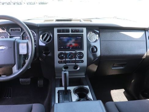 Used 2007 Ford Expedition EL XLT RWD image 16