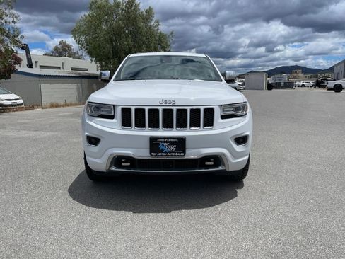 Used 2015 Jeep Grand Cherokee Overland w/ Advanced Technology Group AWD/4WD image 2