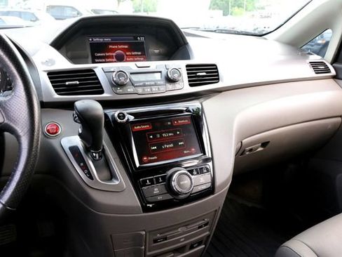 Used 2014 Honda Odyssey EX-L image 16