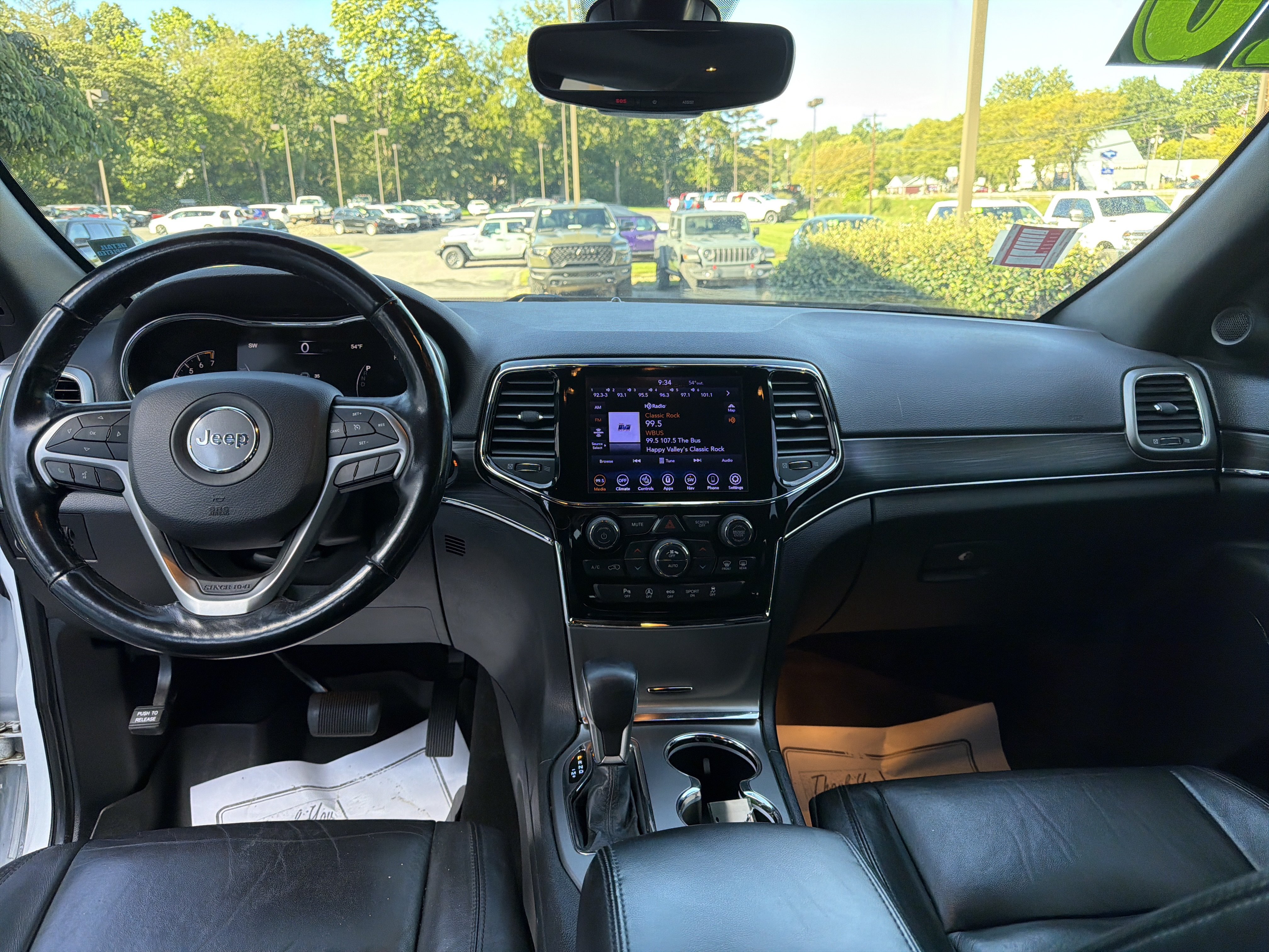 Used 2020 Jeep Grand Cherokee Limited AWD/4WD image 14