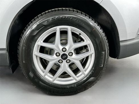 Used 2024 Ford Edge SEL AWD/4WD image 30