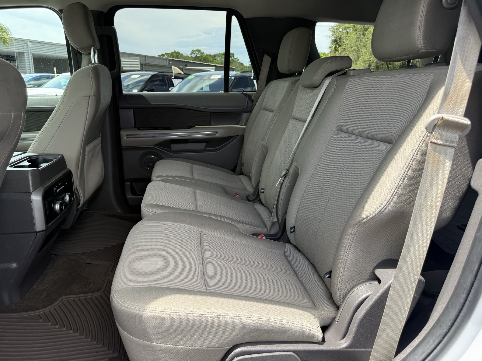 Used 2020 Ford Expedition XLT RWD image 22