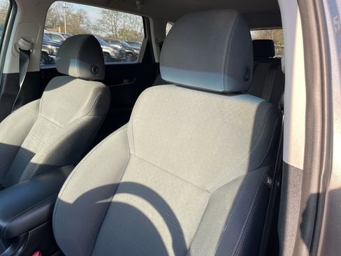 Used 2019 Kia Sorento LX image 7