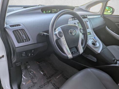 Used 2015 Toyota Prius Prime Advanced image 10