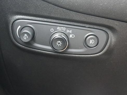 Used 2022 Chevrolet Equinox Premier FWD image 14