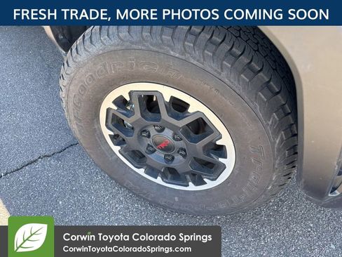 Used 2024 Toyota Tacoma TRD Off-Road w/ TRD Off Road Premium Package image 8