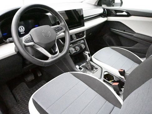 Used 2025 Volkswagen Taos S FWD image 2