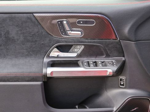New 2025 Mercedes-Benz GLB 35 AMG 4MATIC image 26