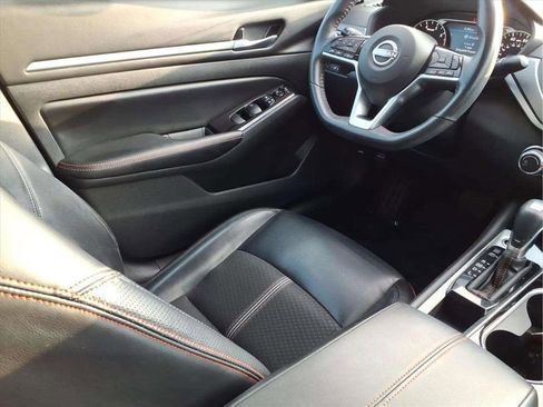 Used 2024 Nissan Altima 2.5 SR image 9