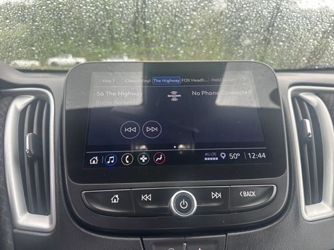 Used 2024 Chevrolet Malibu LT FWD image 23