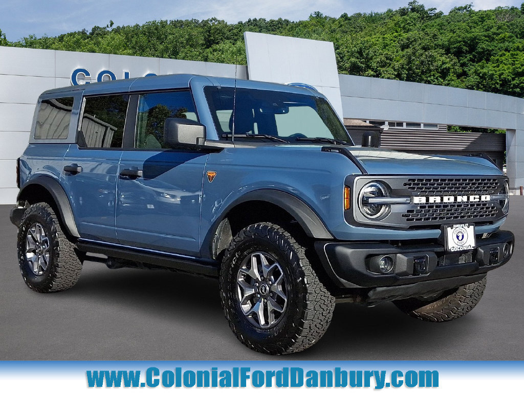 Certified 2025 Ford Bronco Badlands AWD/4WD image 1