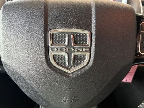 Used 2018 Dodge Grand Caravan SE image 18