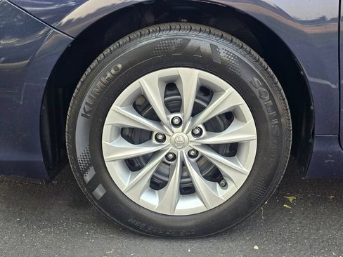 Used 2016 Toyota Camry LE FWD image 10