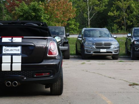 Used 2014 MINI Cooper S image 11