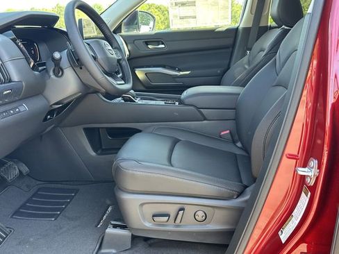 New 2026 Nissan Pathfinder SL AWD/4WD image 10