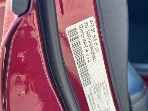 Used 2022 Dodge Durango GT image 36