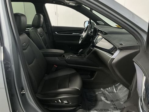 Used 2024 Cadillac XT6 Premium Luxury w/ LPO, Floor Liner Package AWD/4WD image 28