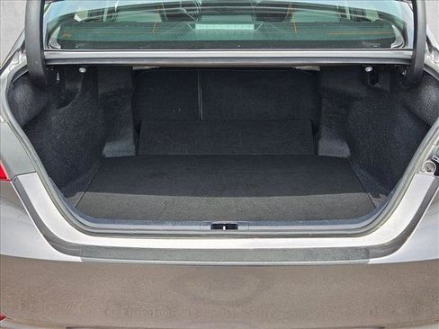 Used 2024 Toyota Camry SE FWD image 6