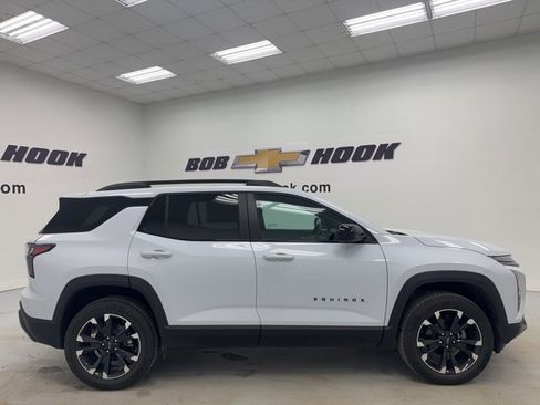 New 2026 Chevrolet Equinox RS image 4