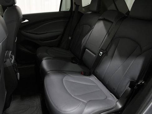 Used 2019 Buick Envision Essence image 18