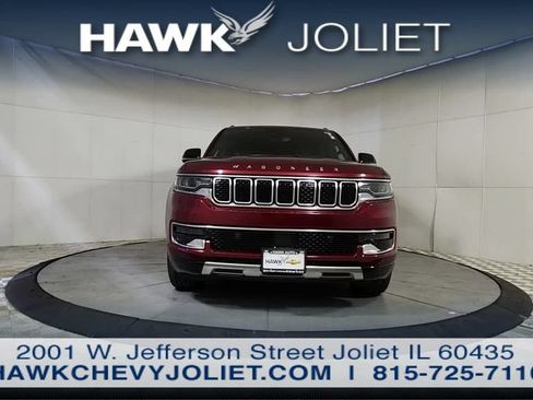 Used 2024 Jeep Wagoneer Series III AWD/4WD image 2