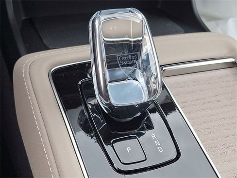 New 2026 Volvo XC90 B6 Plus w/ Protection Package Premier image 8