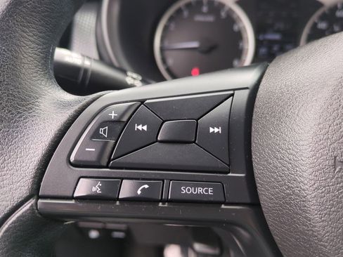 Used 2023 Nissan Kicks S image 12