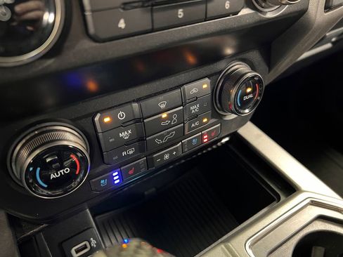 Used 2020 Ford F150 Raptor w/ Equipment Group 802A Luxury AWD/4WD image 10