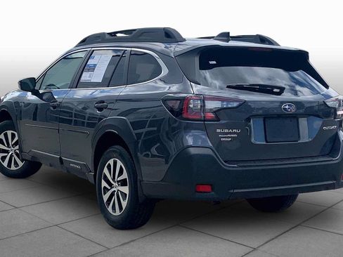 Used 2025 Subaru Outback Premium AWD/4WD image 13