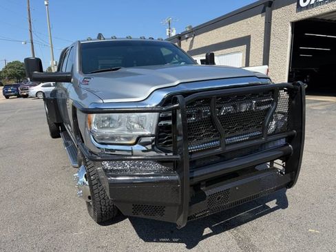 Used 2021 RAM 3500 Tradesman w/ Chrome Appearance Group AWD/4WD image 3