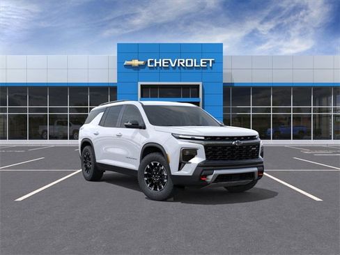 New 2026 Chevrolet Traverse Z71 w/ Enhanced Driving Package image 9