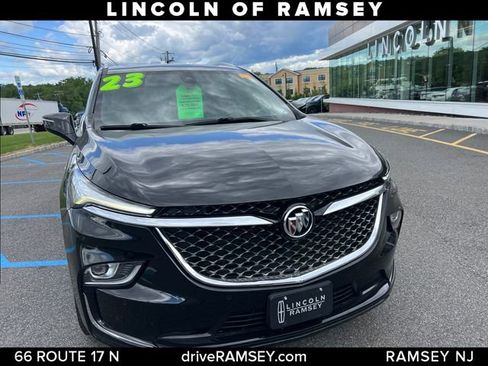 Used 2023 Buick Enclave Avenir AWD/4WD image 8