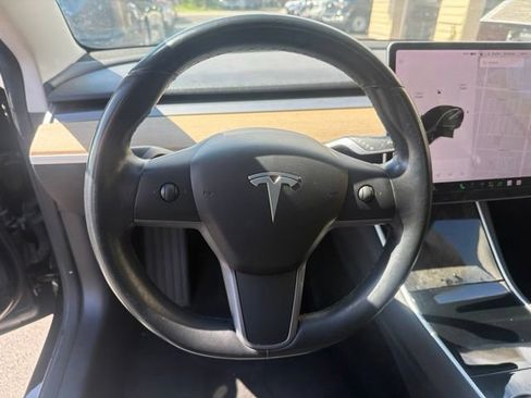 Used 2018 Tesla Model 3 Long Range AWD/4WD image 14