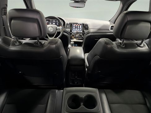 Used 2022 Jeep Grand Cherokee Laredo X RWD image 34
