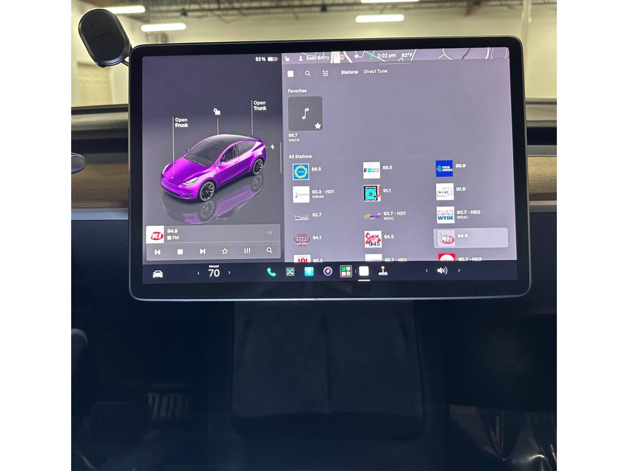Used 2023 Tesla Model Y Long Range AWD/4WD image 28