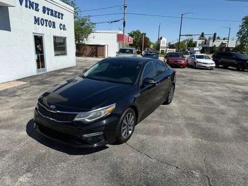 Used 2019 Kia Optima LX w/ LX Premium Package FWD image 2