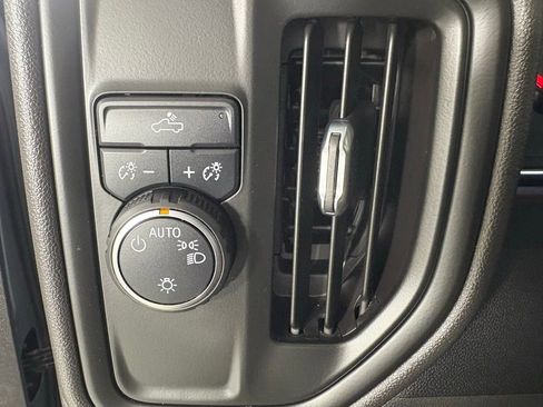 Used 2022 Chevrolet Silverado 1500 Custom w/ Safety Confidence Package image 24