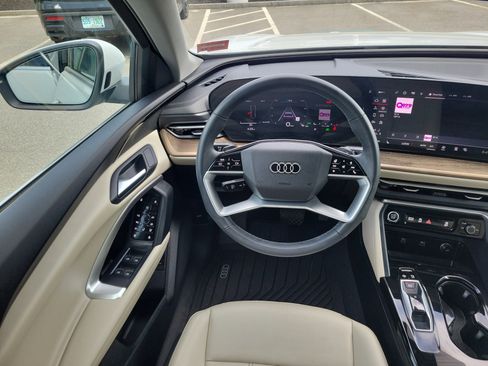 Used 2025 Audi Q5 Premium AWD/4WD image 19