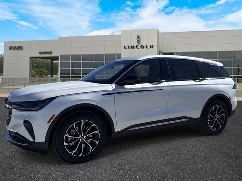 New 2026 Lincoln Nautilus Premier image 7