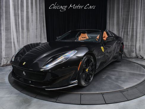 Used 2023 Ferrari 812 GTS RWD image 2