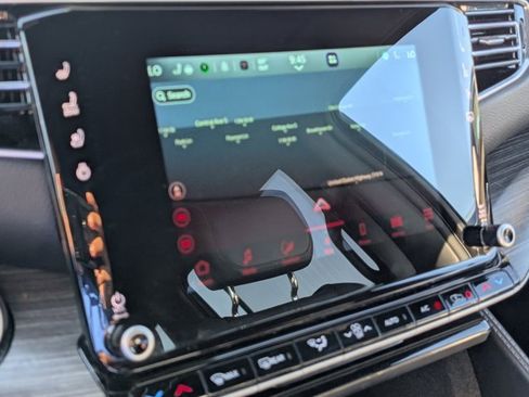 Used 2024 Jeep Wagoneer Series III image 18