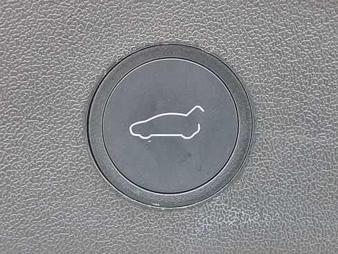 Used 2021 Tesla Model 3 Standard Range Plus image 29