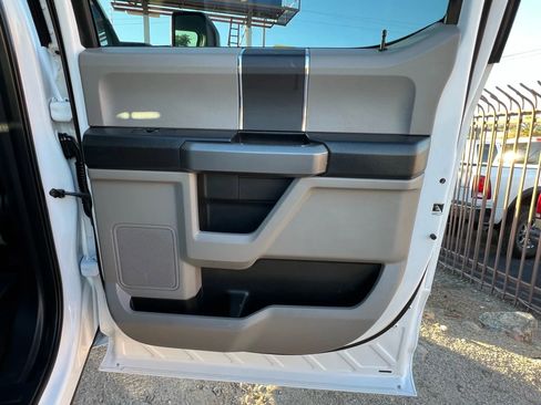 Used 2017 Ford F250 XLT image 22