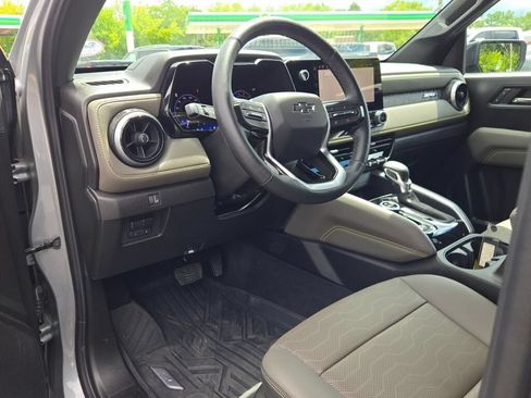 Certified 2024 Chevrolet Colorado ZR2 w/ ZR2 Convenience Package III AWD/4WD image 26