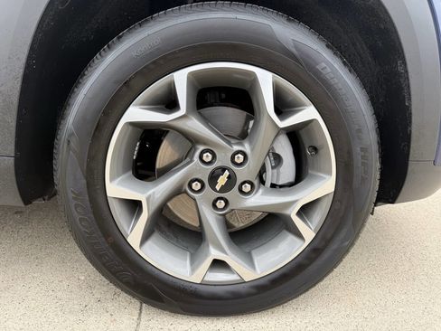 Used 2024 Chevrolet Trax LT w/ Driver Confidence Package FWD image 10