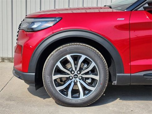 New 2025 Ford Explorer ST-Line w/ Premium Package image 9