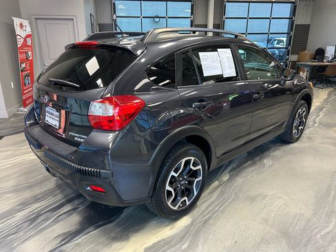 Used 2017 Subaru Crosstrek 2.0i Premium AWD/4WD image 26