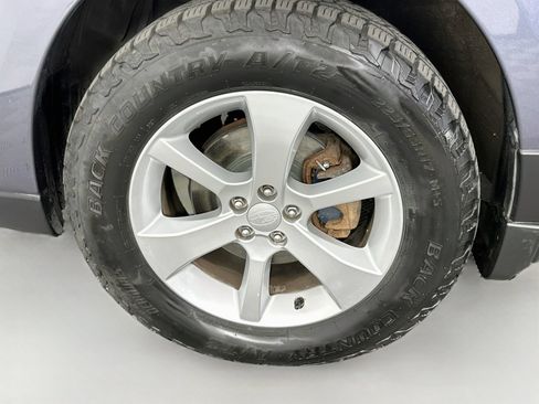 Used 2014 Subaru Outback 2.5i Premium AWD/4WD image 28