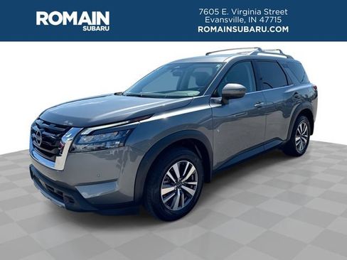 Used 2025 Nissan Pathfinder SL w/ Cargo Package AWD/4WD image 1